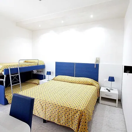 Eraclea מלון 3*